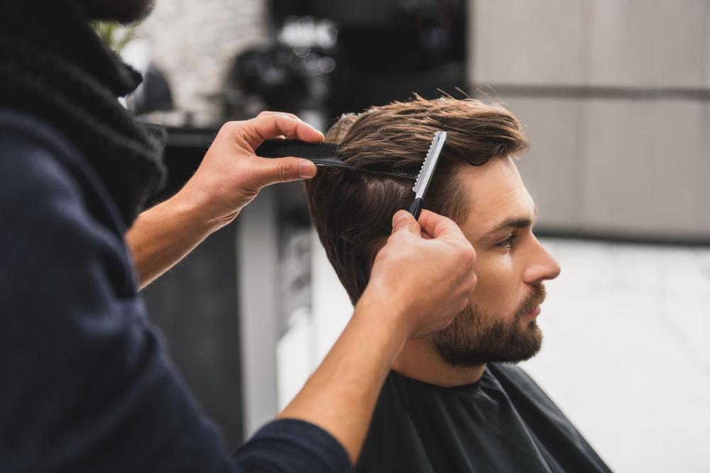 Coiffeur homme à Gond-Pontouvre